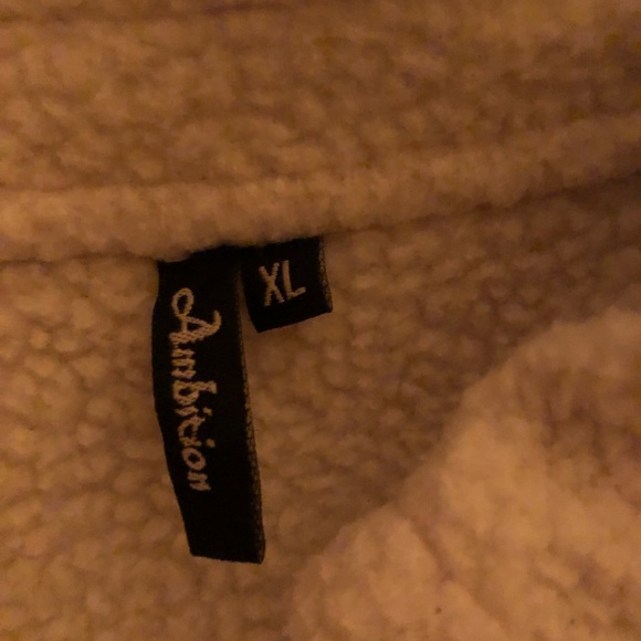 Lightweight jacket - Picture 6 of 7